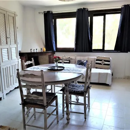 Casa - Pinus Village Casa Margherita A Pula-chia - A 350 M A Piedi Dalla Piu Vicina, A 5 Minuti In Auto Dalle Spiagge Di Chia Ed A 15 Minuti In Auto Dalla Splendida Di Tuerredda