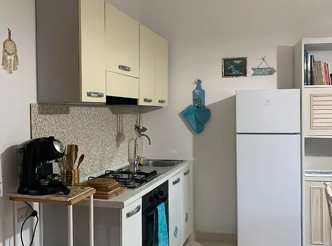 Casa - Pinus Village Casa Margherita A Pula-chia - A 350 M A Piedi Dalla Piu Vicina, A 5 Minuti In Auto Dalle Spiagge Di Chia Ed A 15 Minuti In Auto Dalla Splendida Di Tuerredda 福特村